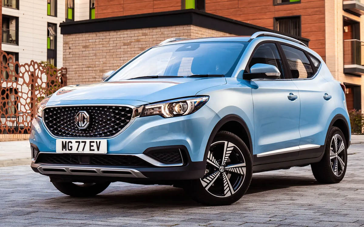 Auto elettriche: ecco cosa ne pensano gli italiani