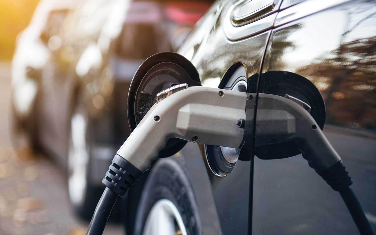 L’auto elettrica? Agli italiani (sembra) non frega nulla!