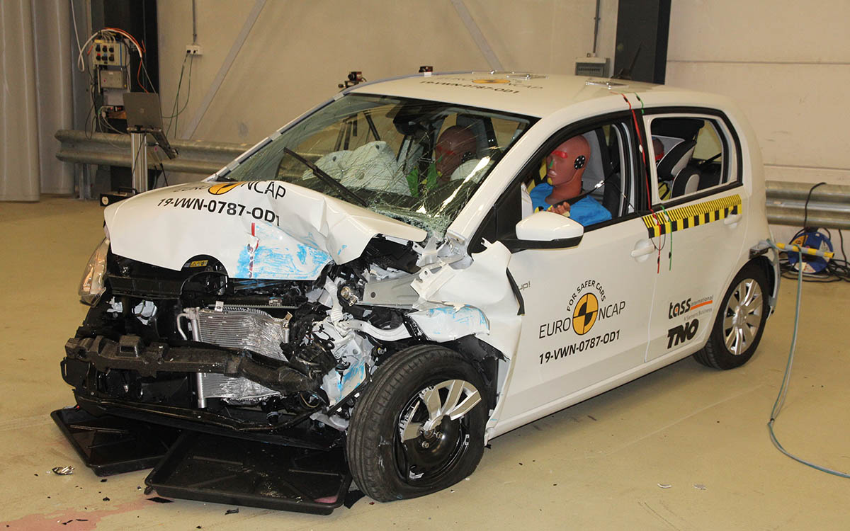 Crash-test francesi: ma questi sono fuori di testa!