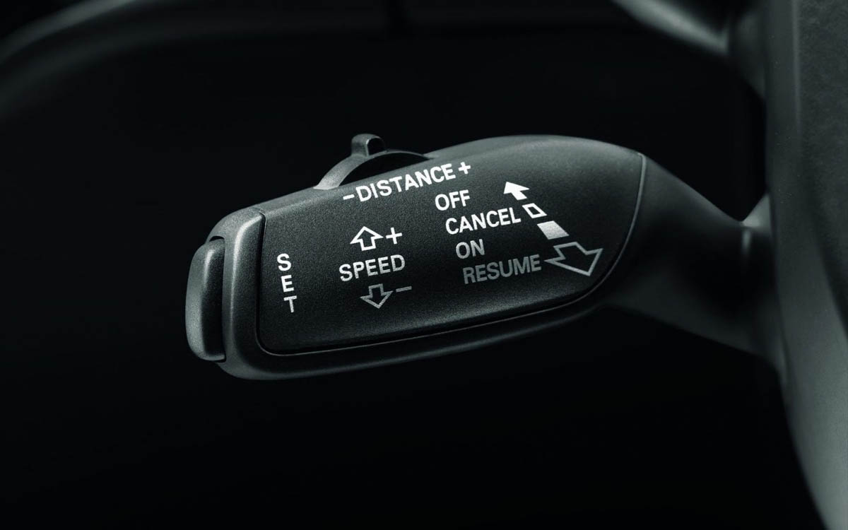Il Cruise Control Adattivo rende la guida più sicura?