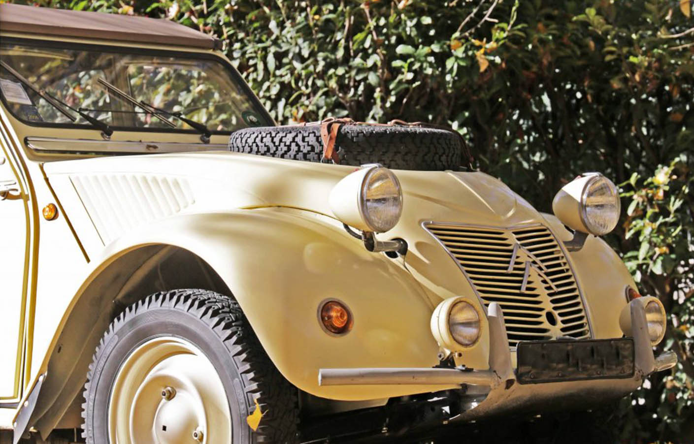 Citroën 2CV Sahara: (at)trazione integrale 