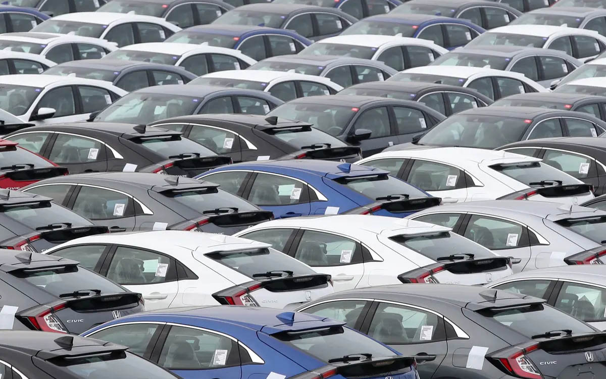 Mercato auto: a ottobre -35,7%. Come godo…