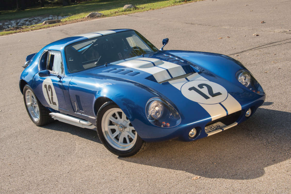Factory Five Daytona Coupé: Esercizio motivazionale Factory Five Daytona Coupé: Esercizio motivazionale