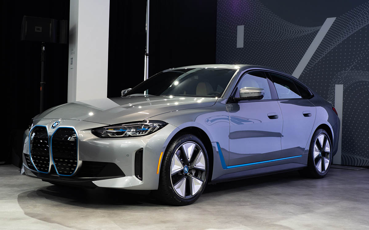 Altro che transizione ecologica: ma chi le compra queste auto elettriche?