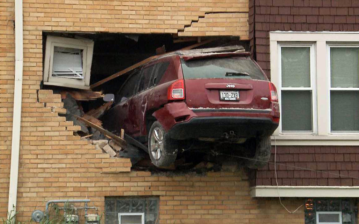 Polizza RCA, l’assicurazione obbligatoria: dove stanno le fregature?