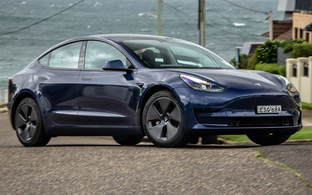 Auto elettriche: vantaggi e svantaggi di questi elettrodomestici