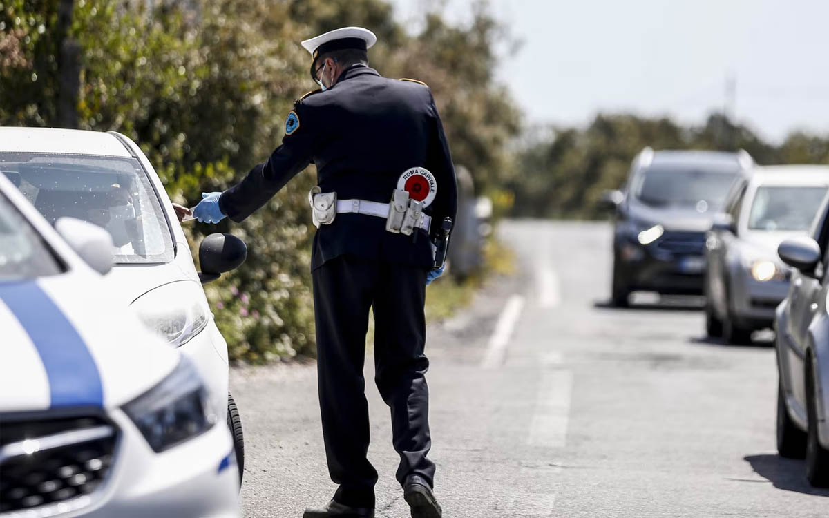 Vigili a caccia di multe con gli occhiali a infrarossi: ma non hanno proprio un caxxo da fare?!?